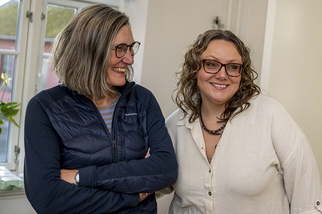 Familiebehandler Charlotte Bengtson og Mette Sejrbo. Foto: Kenneth Jensen.