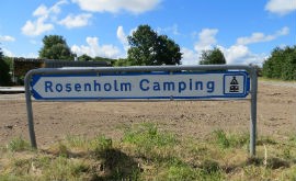 Billedet viser et eksempel på servicevejvisning til Rosenholm Camping 